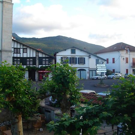 Hotel De La Rhune Ascain Exterior foto